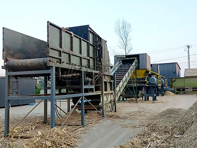 大（dà）型鍘草機